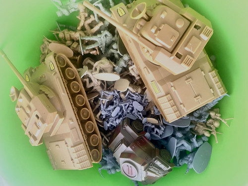 über 240 tlg soldaten - Über,