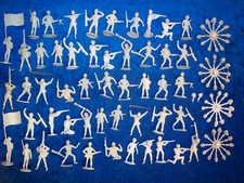 Konvolut 50 Merten Kunststoff