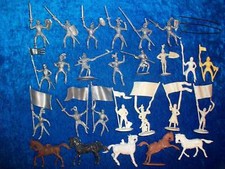 Konvolut 26 Merten Kunststoff